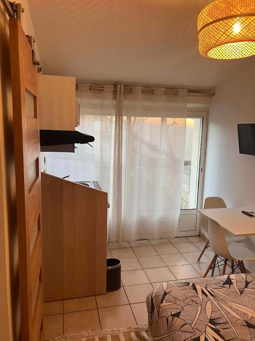 Le Nid Castries - Charmant Logement Complet Et Equipe Centre Castries Proche Montpellier Exteriör bild